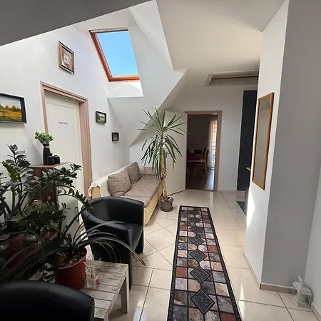 Konukevi Kovacs Vendeghaz 3*
